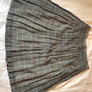 NWT Ann Taylor Pleated Skirt